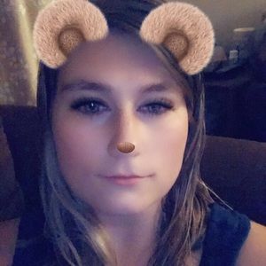 Meet your Posher, Selina